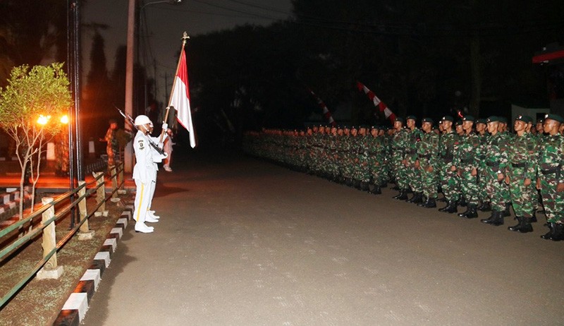 Suasana Khidmat Tradisi HUT ke-69 Yonif Raider 400/BR - Bagian 2