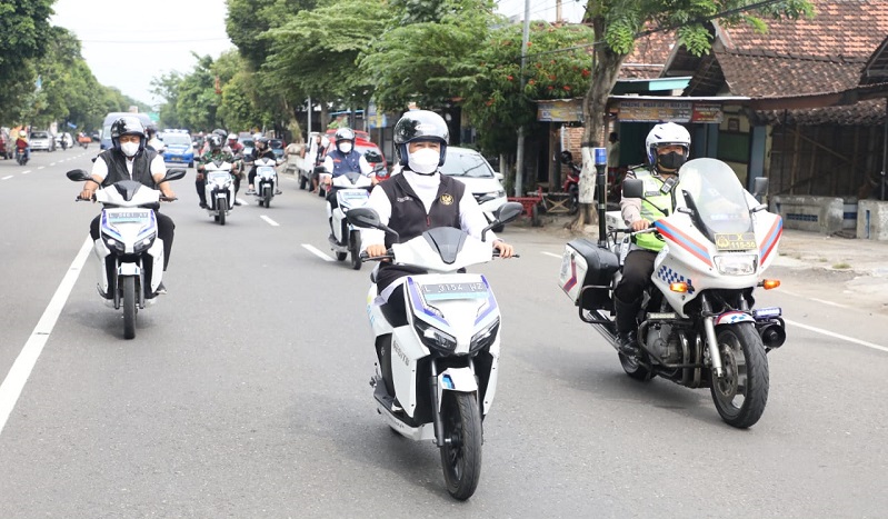 Gubernur Khofifah Terbitkan SE Penggunaan Kendaraan Listrik dan Kompor Induksi