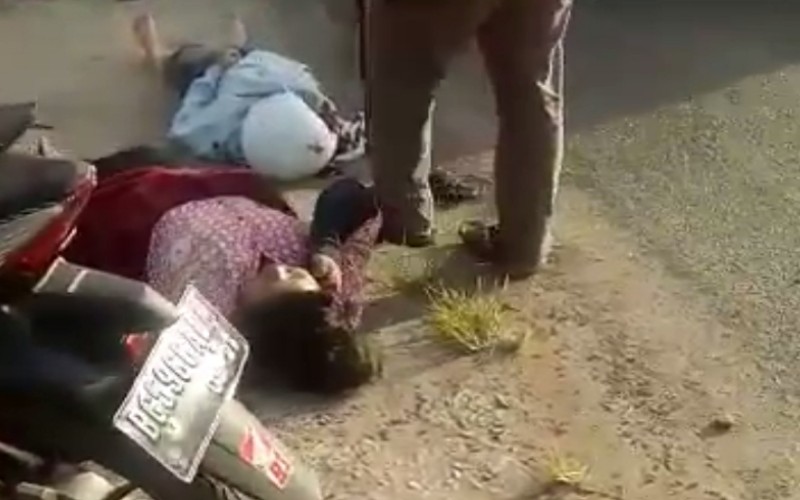 Tabrakan karena Hindari Lubang, 4 Korban Dilarikan ke Rumah Sakit