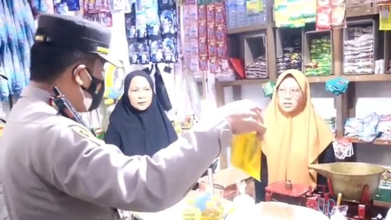 Polisi Sidak Pasar di Cirebon, Minyak Goreng Curah Mendadak Aman