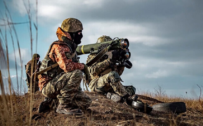 Bantuan Senjata Mengalir ke Ukraina, Mulai dari Rudal hingga Granat