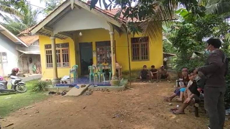 Perempuan Tewas Penuh Luka Bacokan di Bekasi, Keluarga Berharap Pelaku Segera Tertangkap 