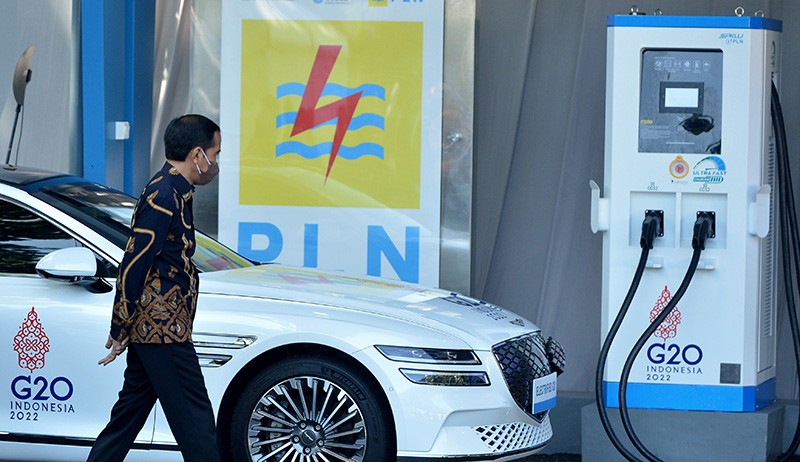 Presiden Jokowi Resmikan SPKLU Ultra Fast Charging Kendaraan Listrik KTT G20 - Bagian 3