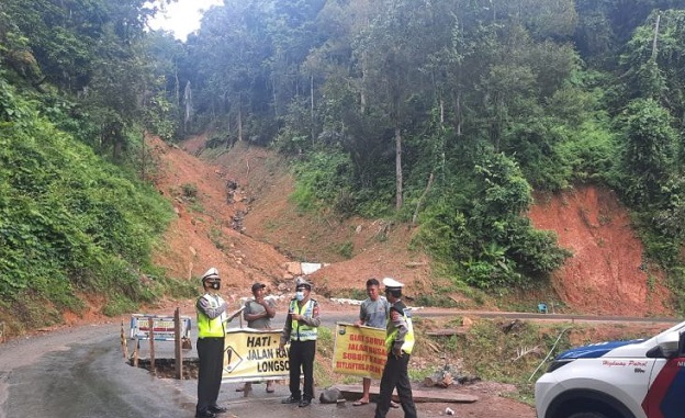 Jelang Ramadan, Ditlantas Polda Sulsel Survei Jalan Rusak di Sejumlah Daerah