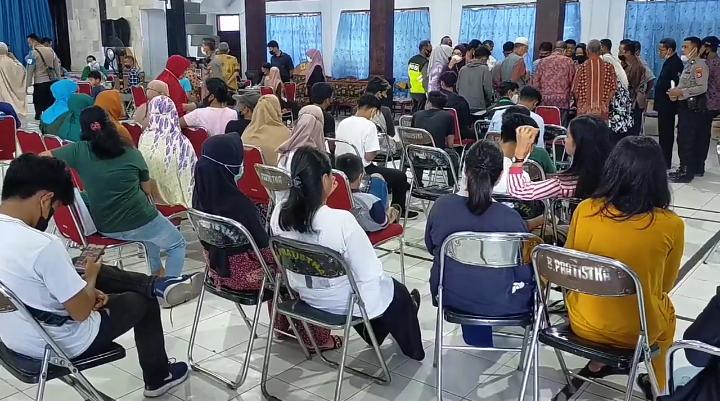 Jadi Syarat Mudik Lebaran, Vaksinasi Booster di Parpare Diserbu Warga
