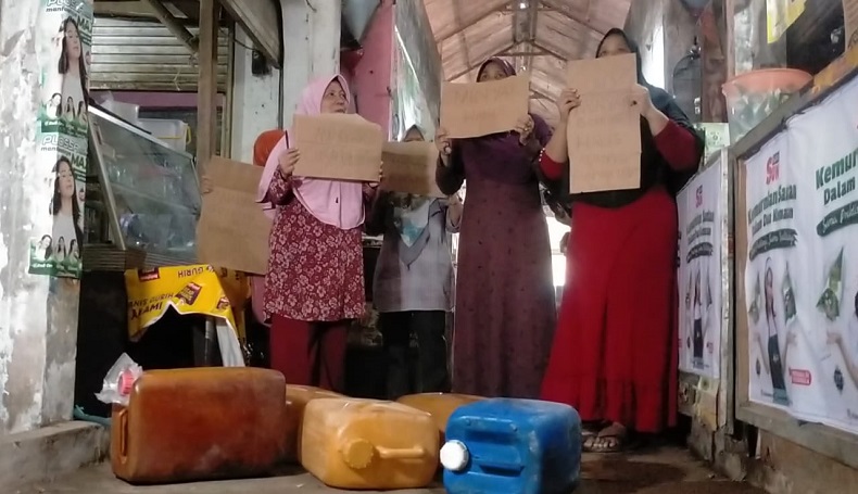 Tak Bisa Jualan Minyak Goreng Sepekan, Pedagang Pasar Baru Indramayu Protes