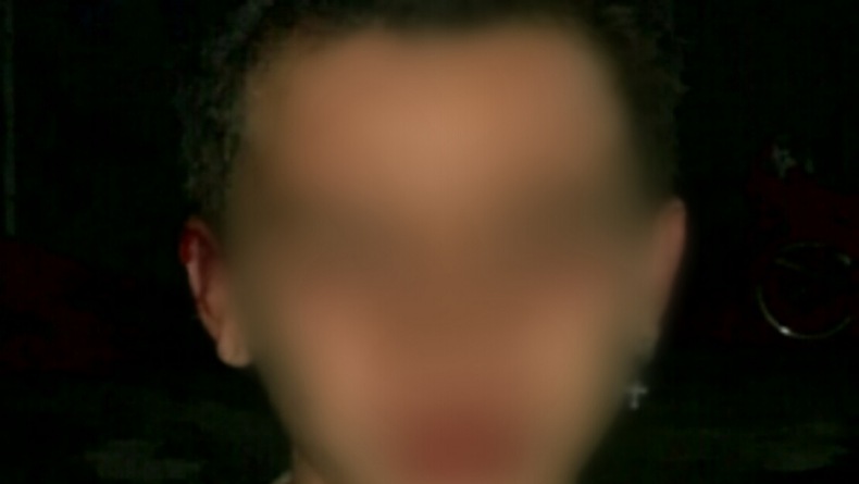 Selipkan Pisau Badik di Pinggang, Remaja Bitung Ini Ditangkap Polisi