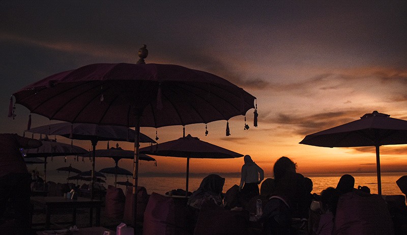 Menikmati Matahari Terbenam di Pantai Tanjung Bias Lombok - Bagian 1