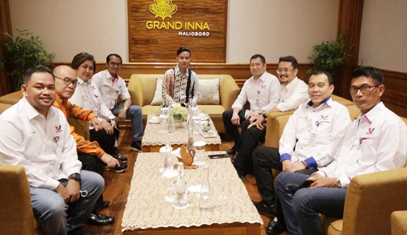 Momen Pertemuan Hary Tanoesoedibjo dan Gibran Rakabuming di Yogyakarta - Bagian 4