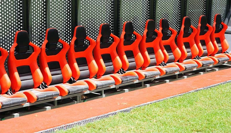 Kemegahan Stadion JIS Didominasi Warna Oranye - Bagian 5