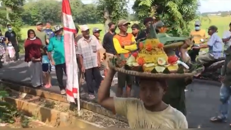 Sambut Ramadan, Warga di Pekalongan Ini Gelar Kirab Nasi Tumpeng