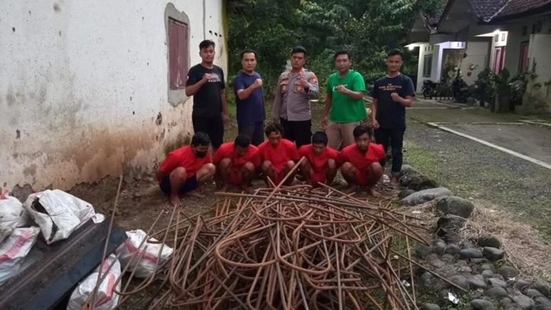 Polisi Tangkap Komplotan Maling Besi di Pemalang, 2 Pelaku Ternyata Satpam