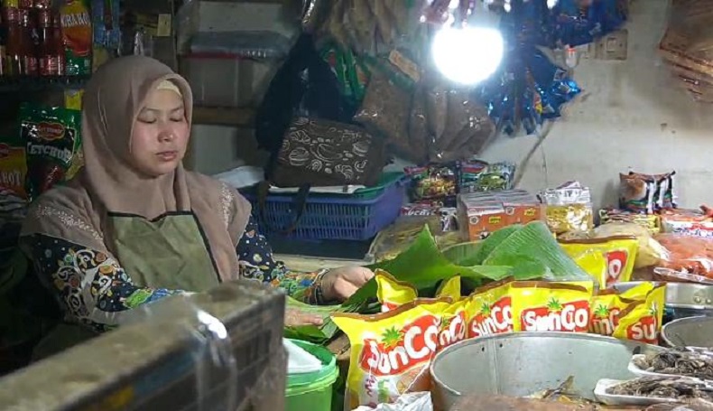 Harga Mahal, Stok Minyak Goreng di Pasar Panorama Lembang KBB Numpuk Tak Laku