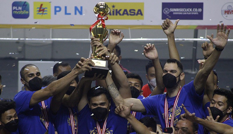 Momen SBY Ikut Selebrasi saat Bogor Lavani Juara Proliga 2022 - Bagian 3