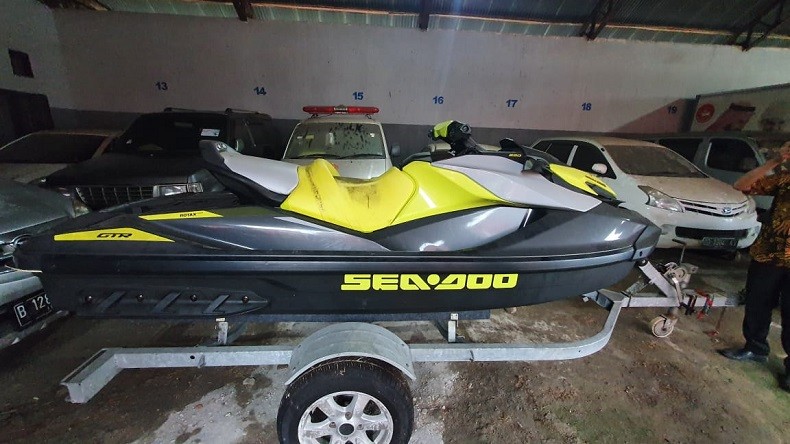 title Jet Ski Milik Mantan Gubernur Sulsel Nurdin Abdullah Dilelang KPK Jet Ski Milik Mantan Gubernur Sulsel Nurdin Abdullah Dilelang KPK