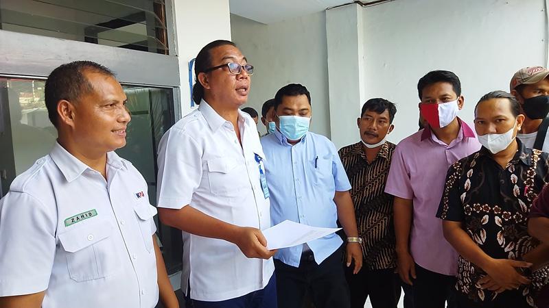 Tuntut Akses Jalan Dibuka, Puluhan Warga Bangetayu-Tlogosari Geruduk Kantor PT KAI