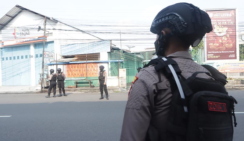 Temuan Benda Mencurigakan Diduga Bom, Ternyata Berisi Pipa dan Jam Mainan - Bagian 1