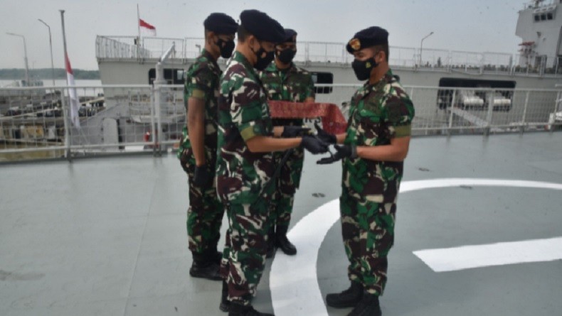 Kolonel Laut (P) Dodi Hermanto Pimpin KRI Multatuli-561