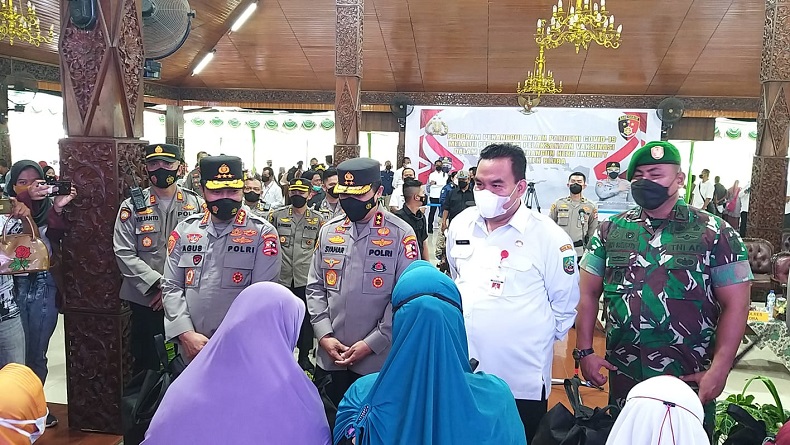 Kabareskrim Pulang Kampung, Bantu Vaksinasi Warga Blora