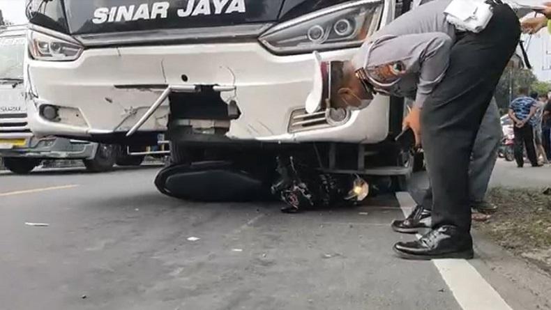 Sepeda Motor Tertabrak Bus di Boyolali, 2 Orang Kritis
