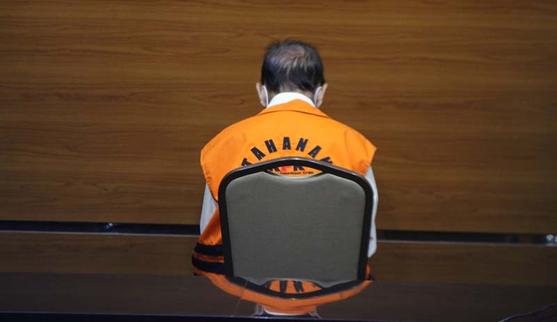 Mantan Gubernur Riau Annas Maamun Ditahan KPK - Bagian 2