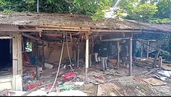 Sumbat Drainase, 17 Bangunan Liar di Samarinda Dibongkar Petugas Gabungan