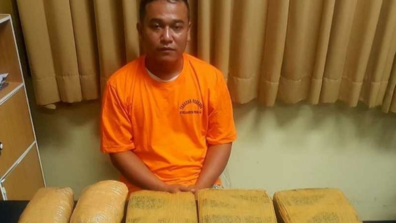 Terlilit Pinjaman Online, Pria di Bali Nekat Jualan 5 Kg Ganja