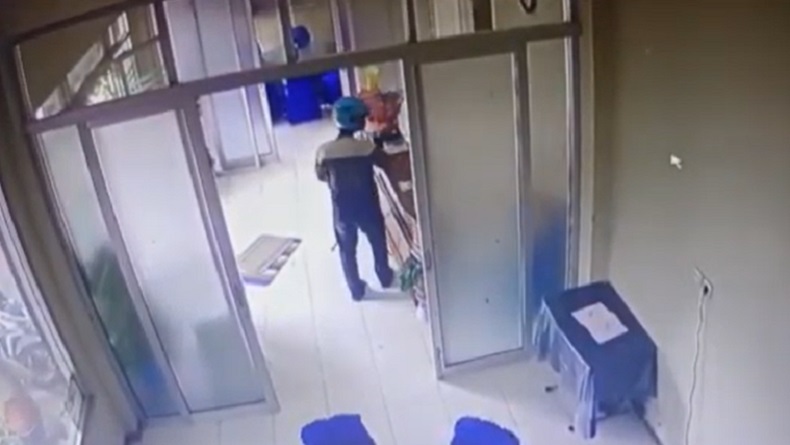 Gasak Handphone, Aksi Pencuri di Boyolali Terekam CCTV 