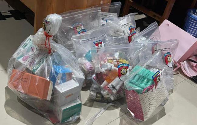 title Diduga Edarkan Obat Aborsi, Oknum Bidan dan Perawat di Bengkulu Ditangkap Diduga Edarkan Obat Aborsi, Oknum Bidan dan Perawat di Bengkulu Ditangkap