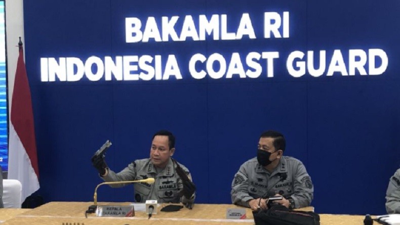 Operasi di Teluk Dalam Ambon, KN Ular Laut 405 Temukan Senjata Api Rakitan 