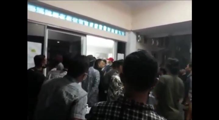 Ricuh, Pemilihan Ketua Cabang HIPMI Palopo Diwarnai Aksi Lempar Kursi