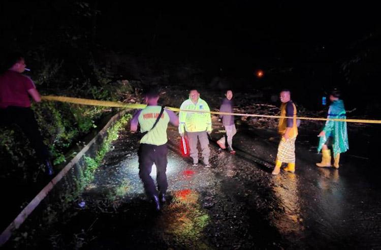 Hujan Deras Guyur Kulonprogo Akibatkan Tebing di Kokap Longsor dan Ratusan Rumah Terendam