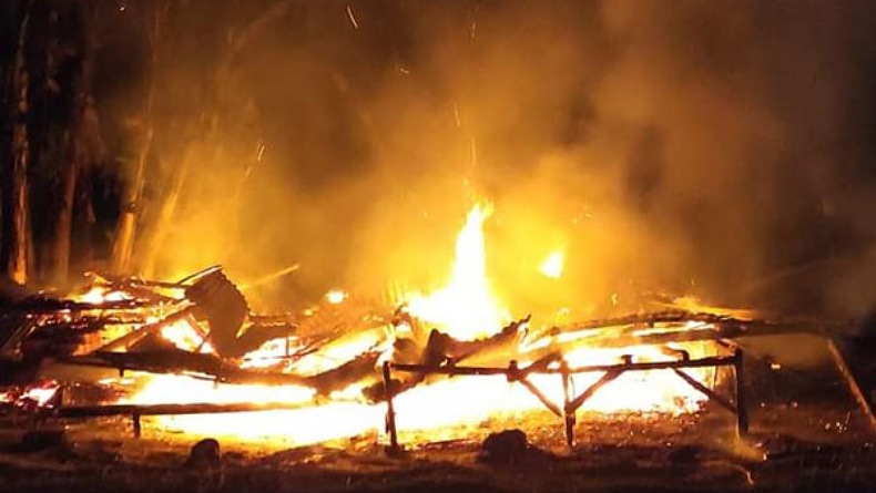 Gudang Penampung Barang Rongsokan di Palangka Raya Terbakar