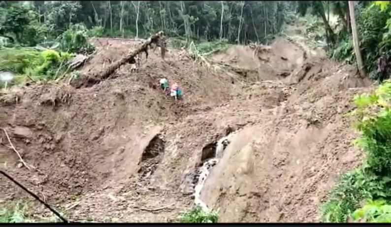 Longsor Landa Desa Kutabima Cilacap, Tim Gabungan Evakuasi Warga ke Gedung SD