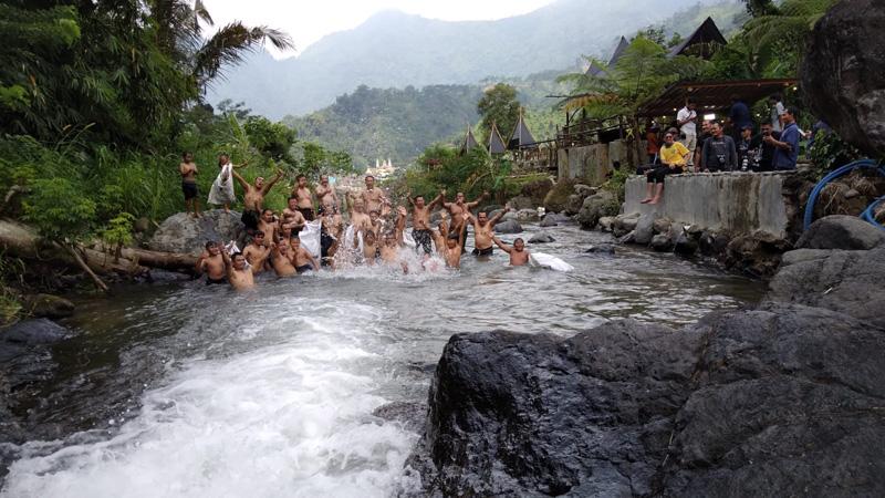 Tradisi Padusan, Bupati Jepara Ajak Warga Bersihkan Sungai Tempur