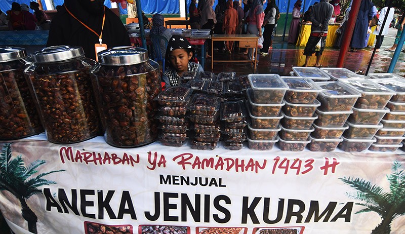 Penjualan Kurma Meningkat pada Bulan Ramadan - Bagian 2