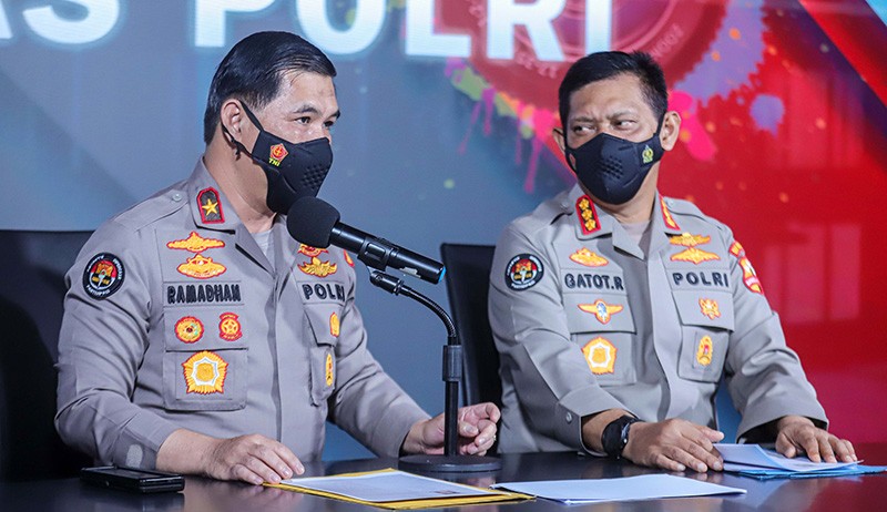 Polisi Sebar Foto DPO Pendiri Aplikasi Robo Trading Viral Blast - Bagian 3