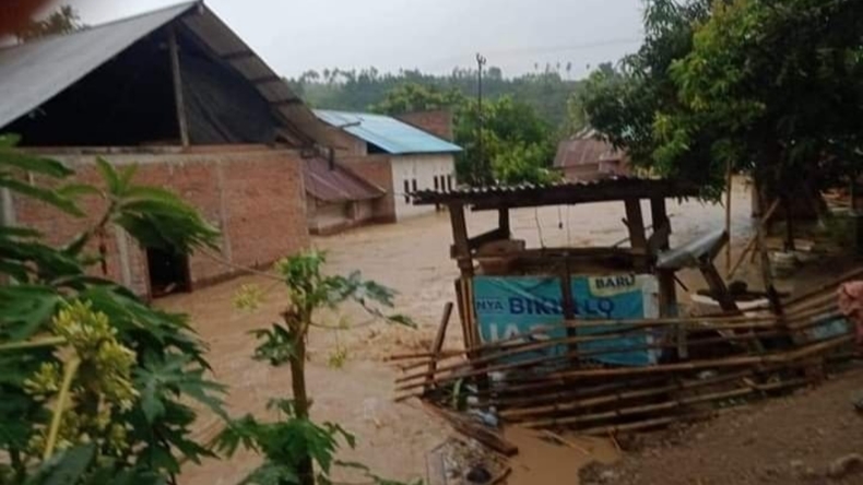 3 Rumah di Boltim Sulut Hanyut Diterjang Banjir Bandang