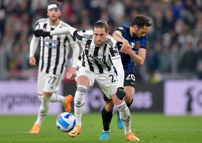 Keren! Gelandang Juventus Ini Samai Rekor Zidane dan Platini usai Bobol Gawang Inter