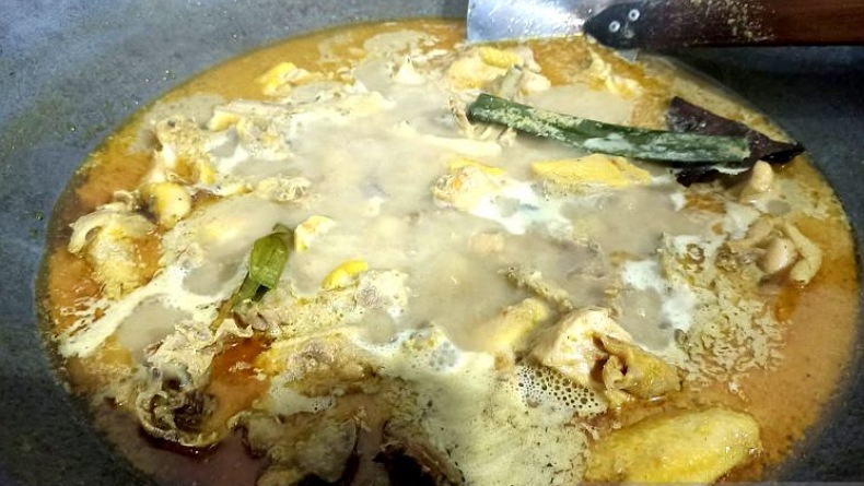 Menu Olahan Daging Ayam Diminati Warga Gorontalo saat Ramadan