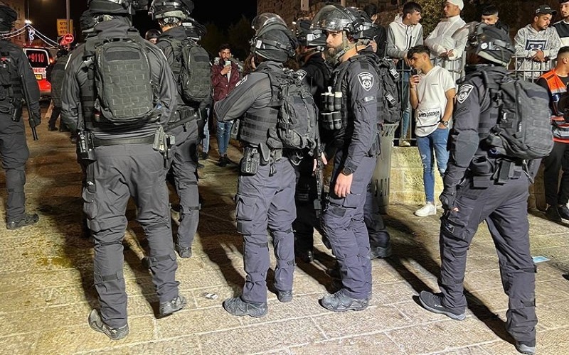 title Tidak Ada Ketenangan, Warga Palestina Diserang usai Tarawih di Masjid Al Aqsa Tidak Ada Ketenangan, Warga Palestina Diserang usai Tarawih di Masjid Al Aqsa