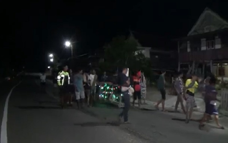 Keliling Kampung, Pemuda di Wajo Bangunkan Sahur dengan Musik Disko