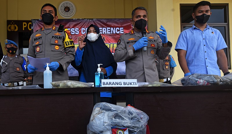 Polres Pandeglang Tangkap Penjual Bom Ikan - Bagian 2