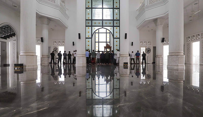 Pesona Masjid Ramlie Musofa, Taj Mahal di Jakarta Utara Ada Ukiran China dan Arab - Bagian 4