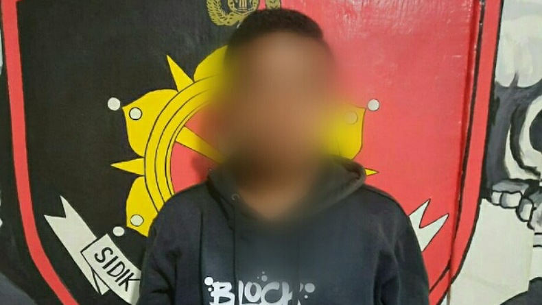 Pegawai Honorer di Bitung Tikam Teman Mabuk Pakai Pisau Besi Putih