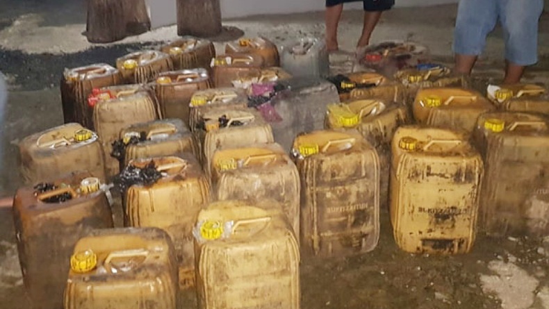 Timbun Ratusan Liter Solar, 2 Warga Kotamobagu Ditangkap Polisi
