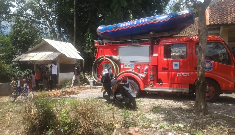 Nyebur ke Sungai gegara Dikagetkan Teman, Bocah di Garut Tenggelam 