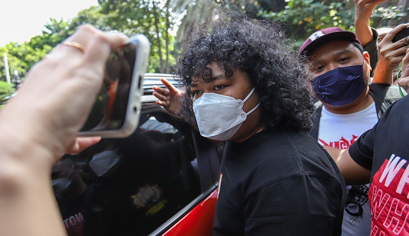 Momen Komika Marshel Diperiksa karena Membeli Konten Pornografi Dea OnlyFans - Bagian 1