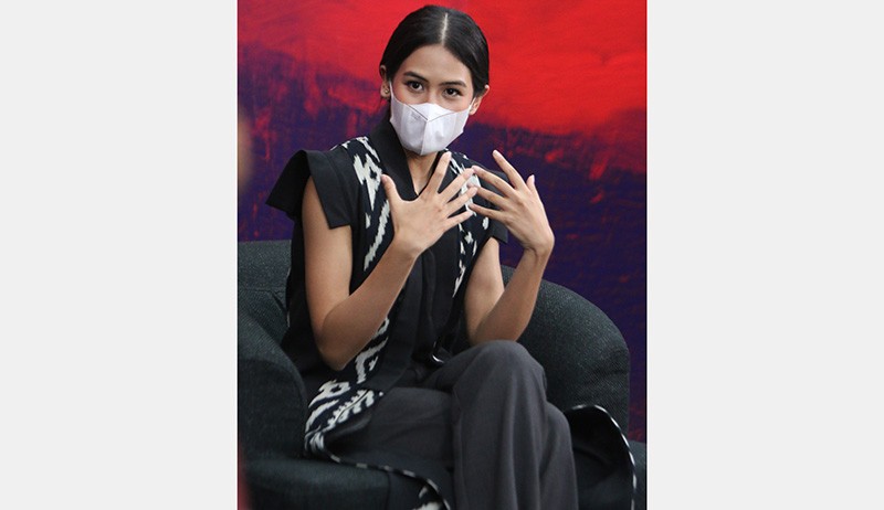 Cantik dan Pintar, Begini Gaya Maudy Ayunda Menjadi Juru Bicara G20 - Bagian 2