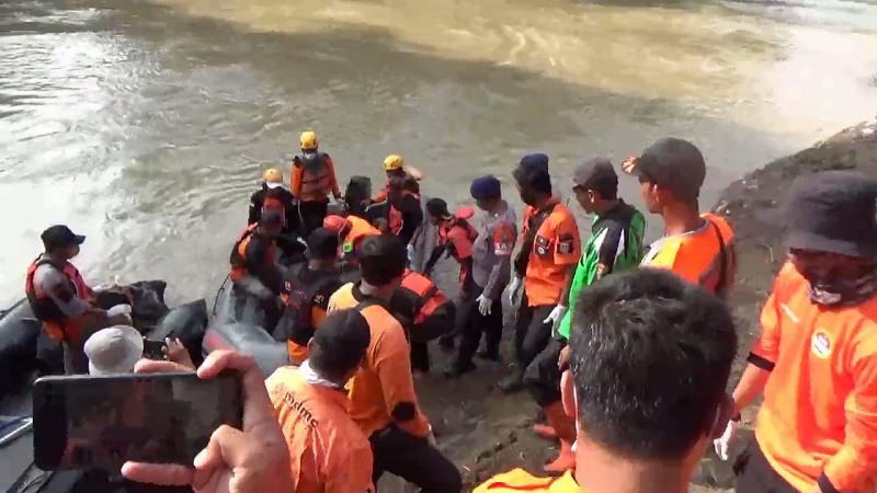 Bocah 10 Tahun di Ngawi Tewas Tenggelam saat Menunggu Buka Puasa